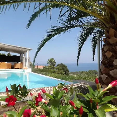 Avec Vue Sur La à Sari-solenzara, Piscine Privée * Sari-Solenzara