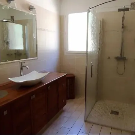 Avec Vue Sur La à Sari-solenzara, Piscine Privée Villa *